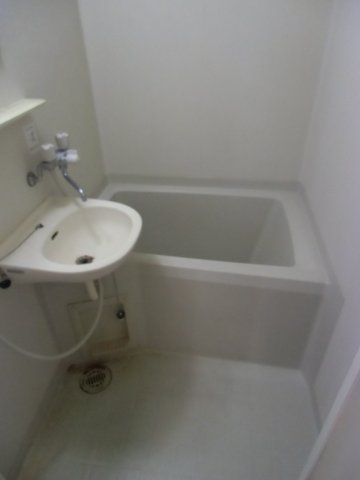 バス・シャワールーム　室内写真は別のお部屋のものです