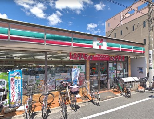 コンビニ　セブンイレブン千住旭町店（コンビニ）まで98m
