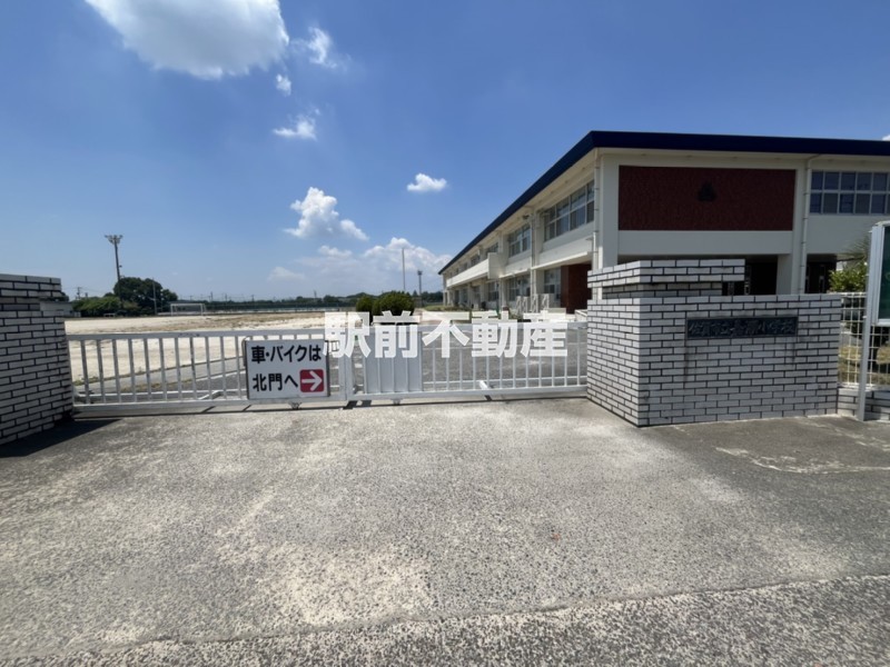 小学校　嘉瀬小学校（小学校）まで2000m