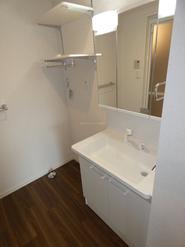 洗面設備　※同タイプ別部屋写真になります。