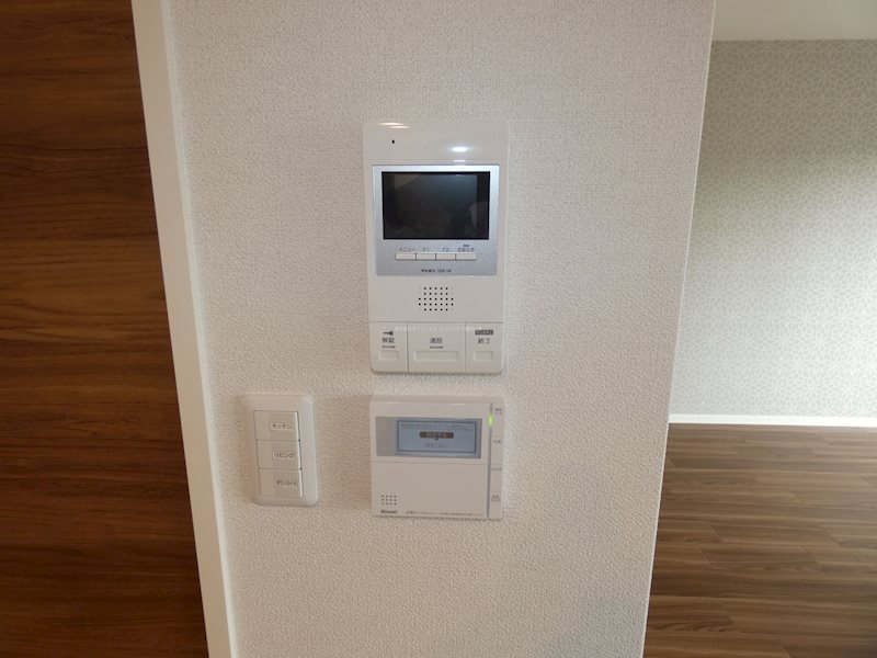 セキュリティ　TVインターホン・給湯リモコン※同タイプ別部屋写真になります