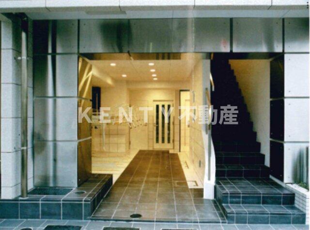 エントランス　清潔なエントランスです