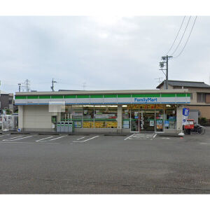 コンビニ　ファミリーマート静岡小鹿店（コンビニ）まで146m