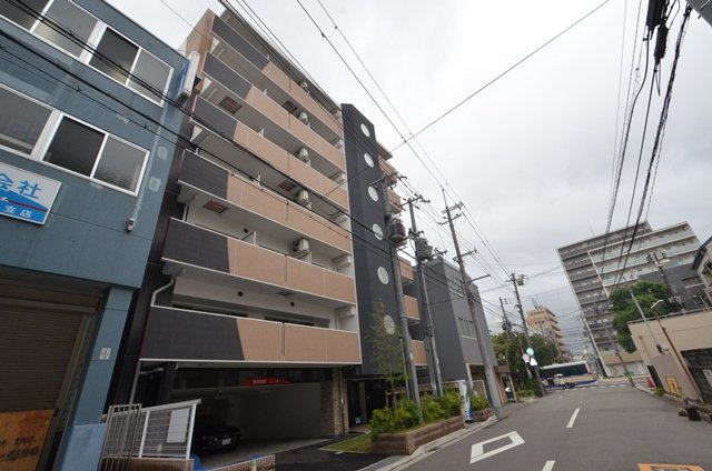 建物外観　オートロック付きで安心です♪
