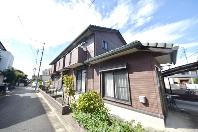 エントランス　★お問い合わせはタウンハウジングまで★