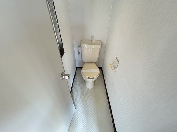 トイレ　シャワー付です