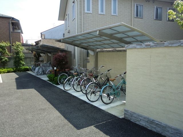 その他共有部分　★屋根付駐輪場です★