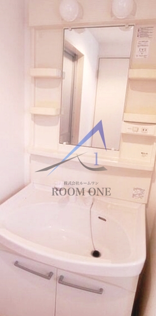 洗面設備　洗面台です。