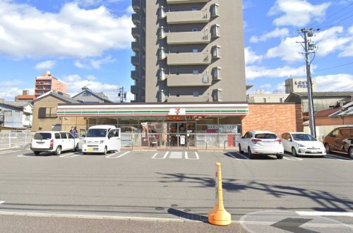 コンビニ　セブンイレブン 一宮本町4丁目店（コンビニ）まで426m