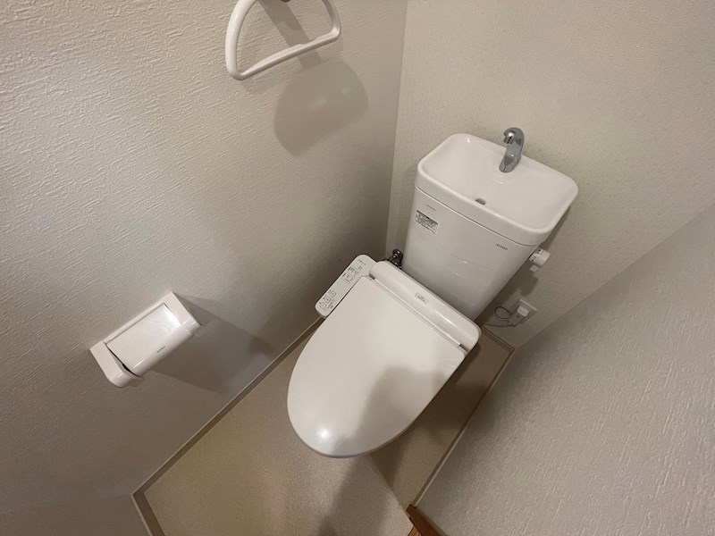 トイレ　同物件別部屋イメージ