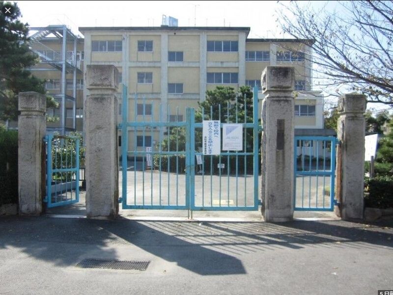 小学校　浜松市立篠原小学校（小学校）まで149m