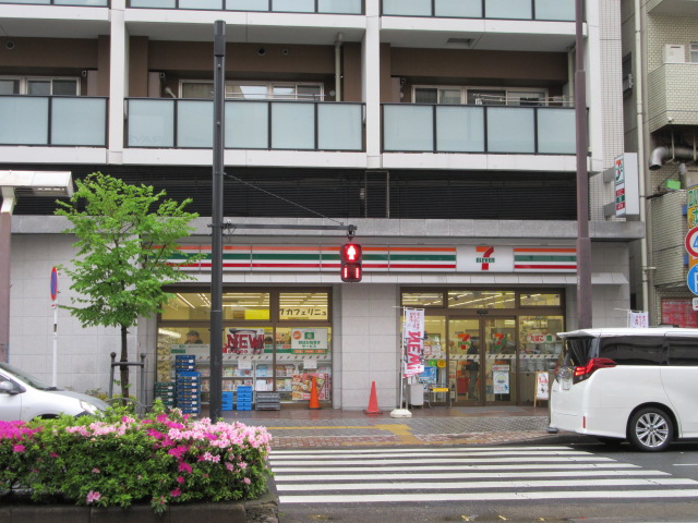 コンビニ　セブンイレブン蒲田駅前店（コンビニ）まで179m