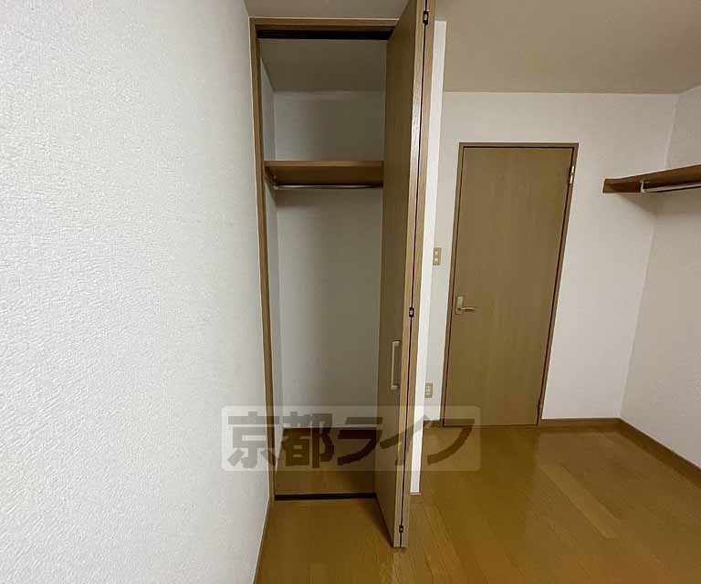 収納　ハンガーパイプ付きの物件
