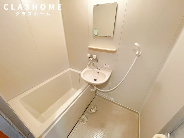バス・シャワールーム　同物件の別部屋になります。