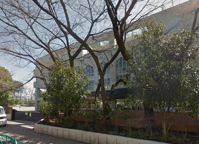 中学校　杉並区立宮前中学校（中学校）まで468m
