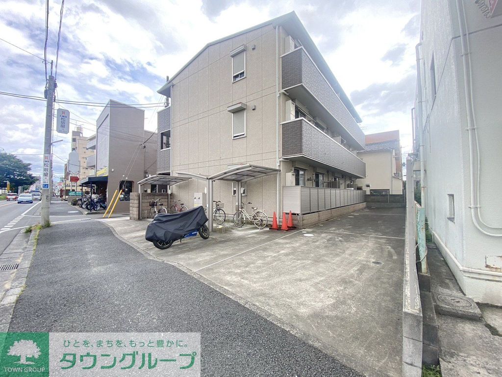 駐車場　駐車場