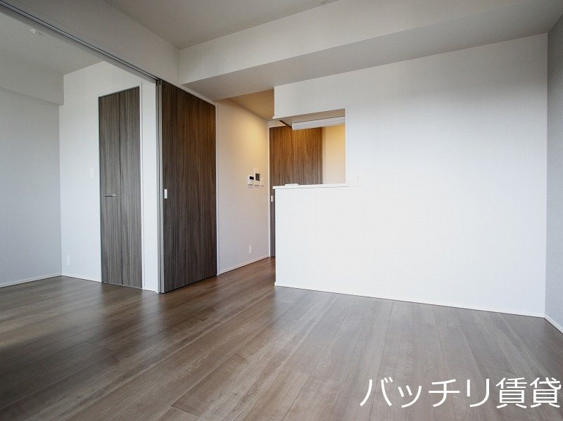 居室・リビング　別号室の画像。現況優先