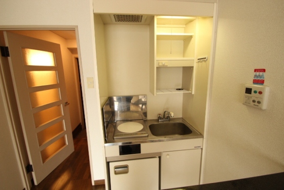 キッチン　※別部屋の写真です