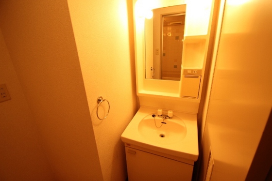 洗面設備　※別部屋の写真です