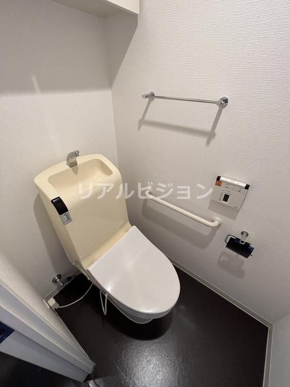 トイレ　同タイプ参考写真