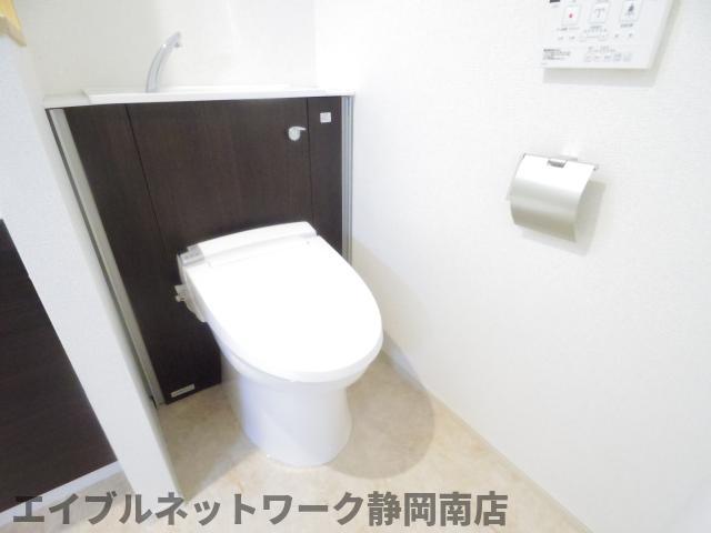 トイレ　ゆったりとした空間のトイレです