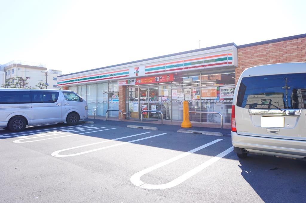 コンビニ　セブンイレブン 葛飾亀有1丁目店（コンビニ）まで80m