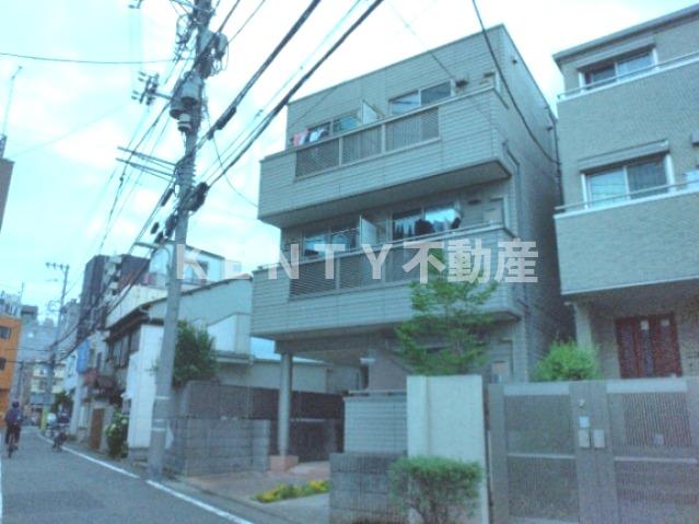 建物外観　落ち着いた雰囲気の外観です