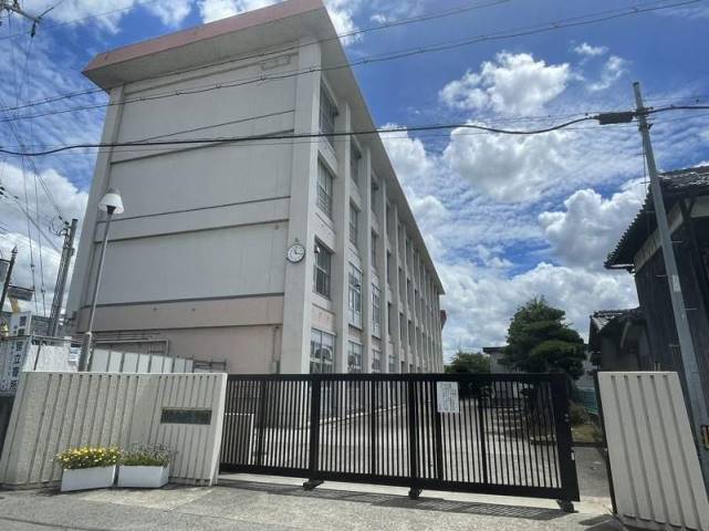 小学校　花田小学校（小学校）まで2708m