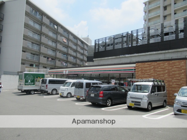 コンビニ　セブンイレブン（コンビニ）まで612m