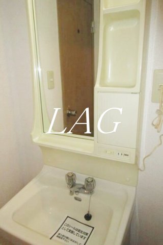 洗面設備　独立洗面台です。