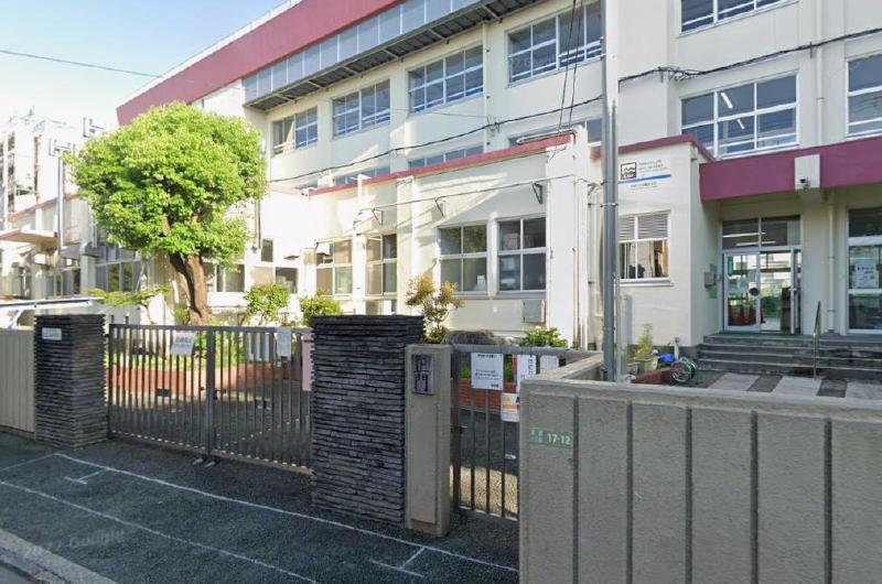 小学校　足立区立北三谷小学校（小学校）まで300m