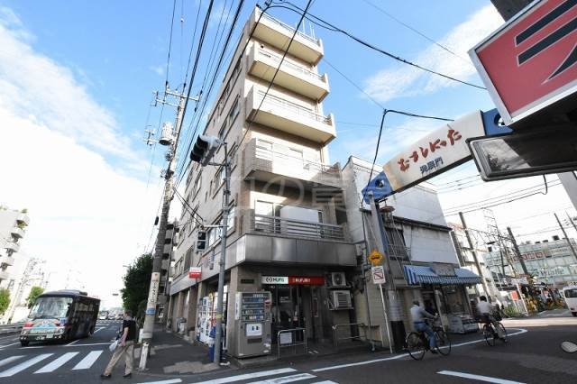 銀行　三菱UFJ銀行武蔵新田駅前ATMコーナー（銀行）まで196m