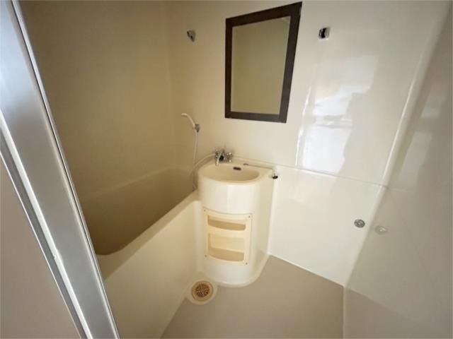 バス・シャワールーム　※別部屋参考写真※