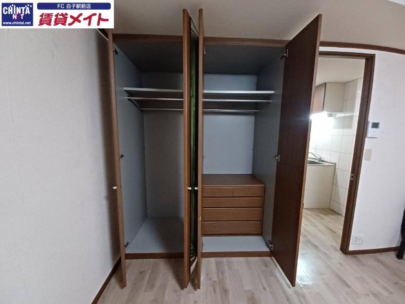 収納　同物件別部屋の写真