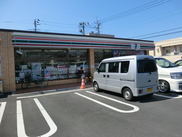 コンビニ　セブンイレブン相模原相武台小前店（コンビニ）まで640m