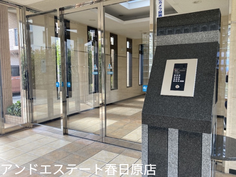 エントランス　オートロック付き