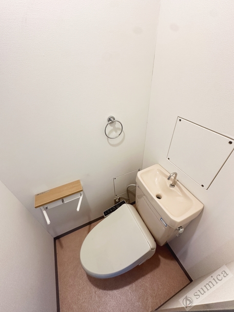 トイレ　７０４の室内写真を流用しております。