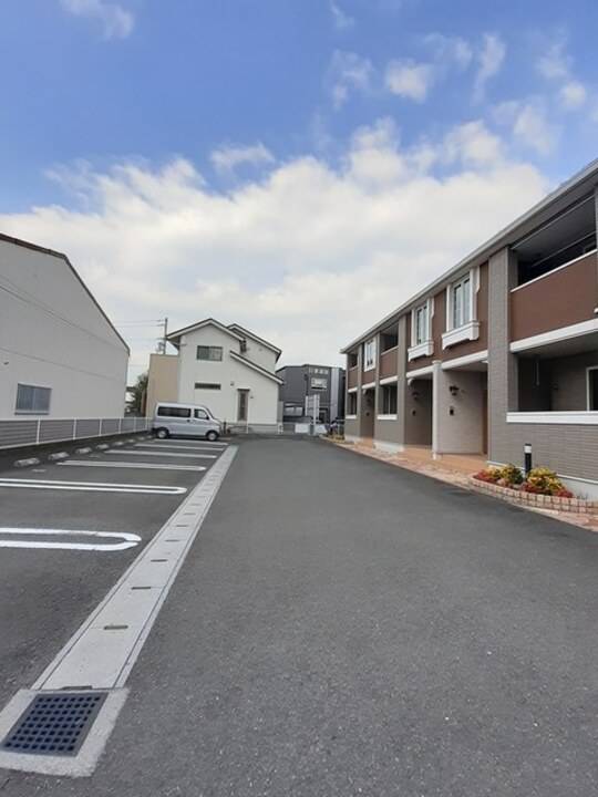 駐車場　駐車場