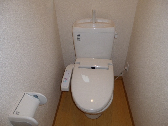 トイレ　シャワー付きトイレ