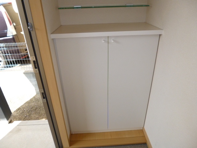 玄関　シューズボックス