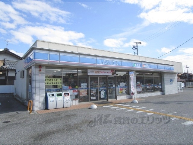 コンビニ　ローソン長浜高月店（コンビニ）まで700m