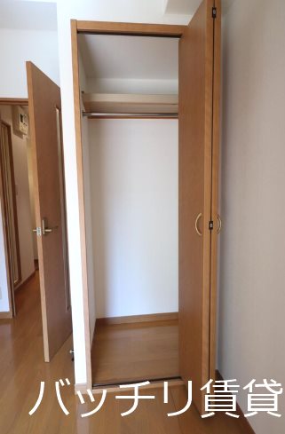 収納　＊画像は、別部屋のため、現状を優先と致します。