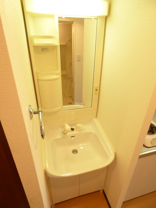 洗面設備　他のお部屋の写真です