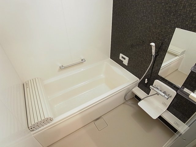バス・シャワールーム　お風呂です
