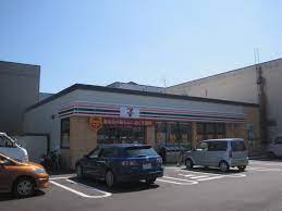 コンビニ　セブンイレブン札幌北1条東12丁目店（コンビニ）まで988m