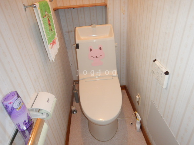 トイレ　温水洗浄器便座