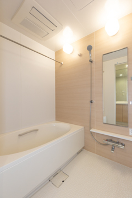 バス・シャワールーム　※写真は同タイプ住戸です。