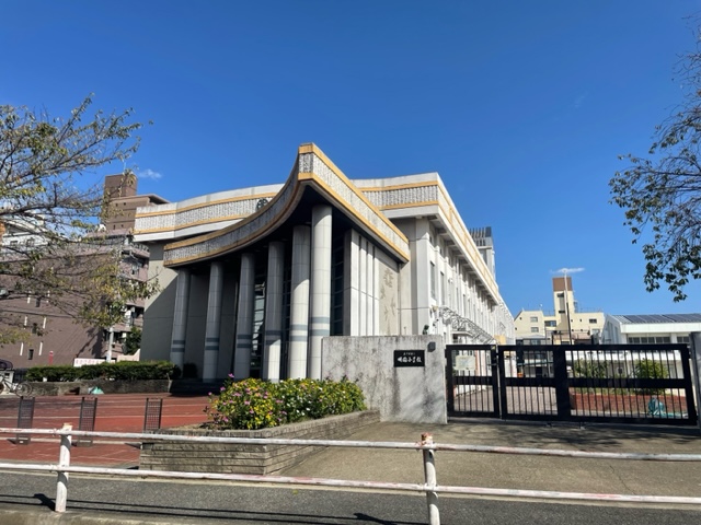 小学校　名古屋市立明倫小学校（小学校）まで229m