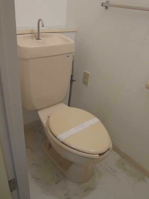 トイレ　■　　バス・トイレ別々