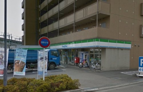 コンビニ　ファミリーマート戸田全農通り店（コンビニ）まで785m